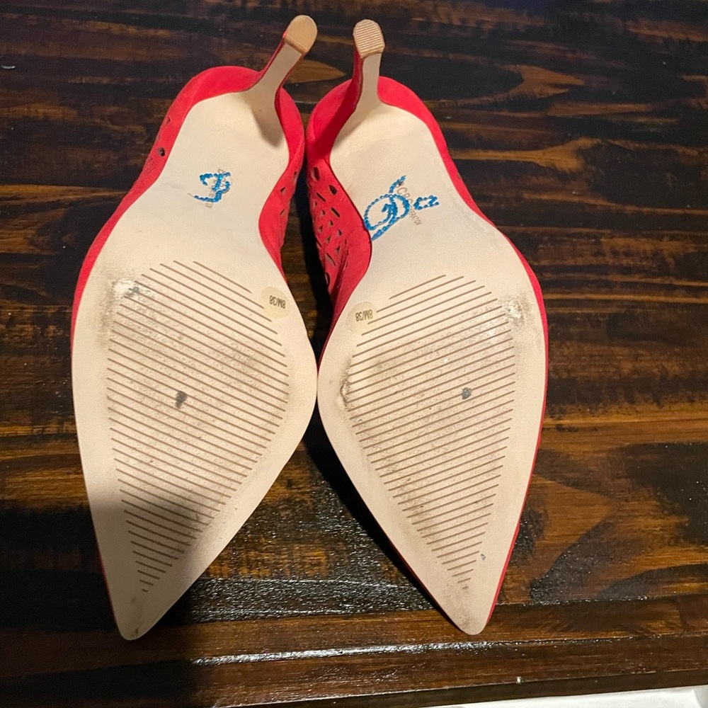 BCBG HEELS - Picture 11 of 12
